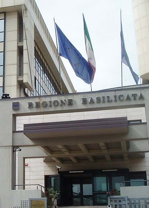 01_editoriale.jpg