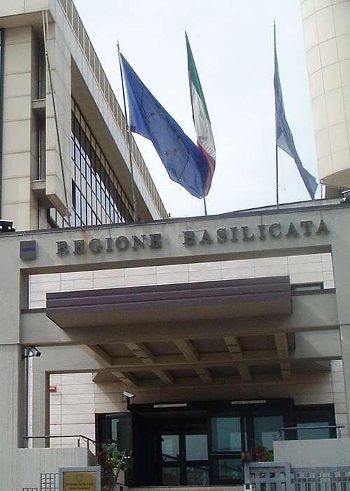 01_editoriale.jpg 01_editoriale.jpg