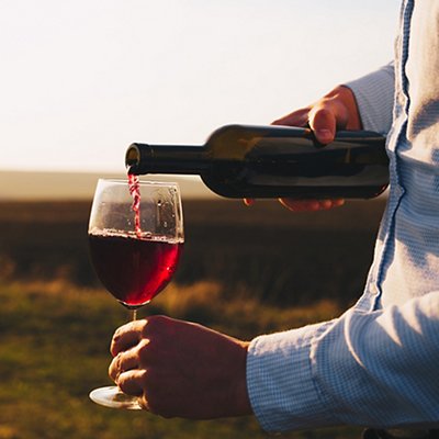04_vino.jpg 04_vino.jpg