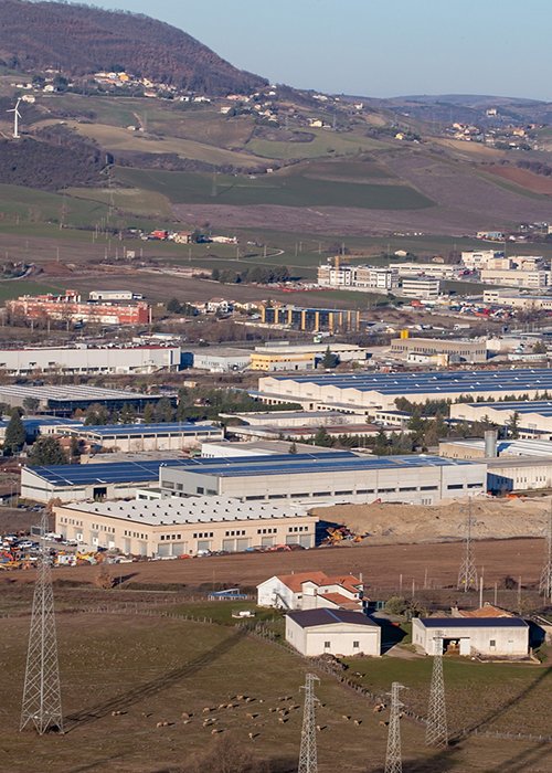 02_industria.jpg 02_industria.jpg