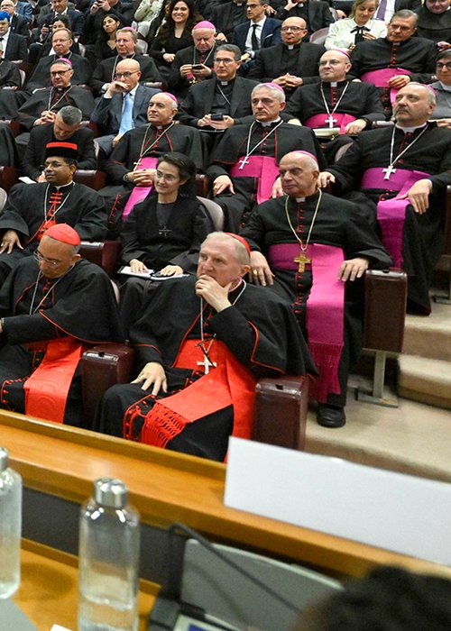Roma, Papa Leone XIV partecipa alla presentazione della sua prim