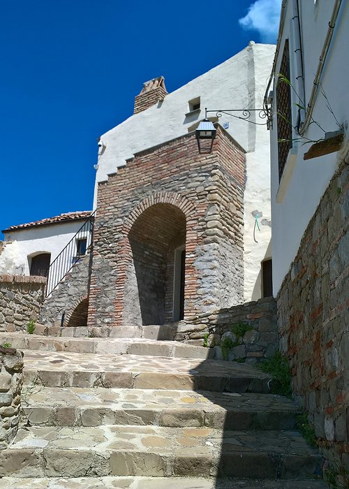 Borgo_antico_Aliano_03.jpg