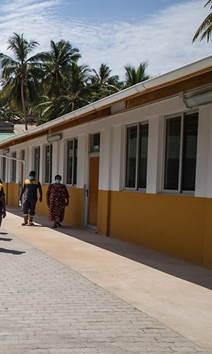 Eni Rovuma Basin consegna la nuova Scuola Primaria di Kumilamba a Pemba