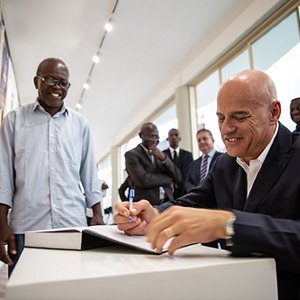 L'inaugurazione del Musée du Cercle Africain L'inaugurazione del Musée du Cercle Africain