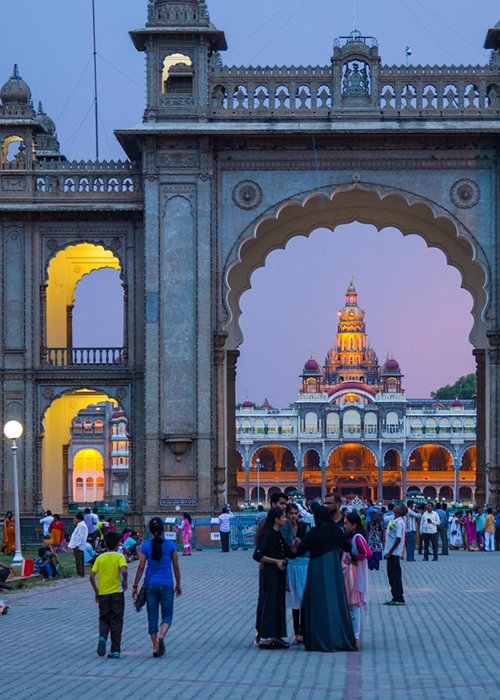 cover-luce-india.jpg cover-luce-india.jpg