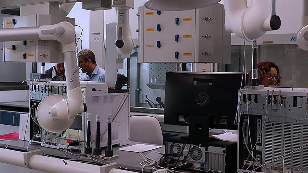 Labo Dime è il laboratorio di analisi chimiche al servizio delle attività del Distretto Meridionale